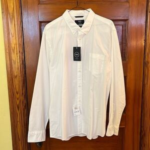 Men’s XL Nordstrom 1901 trim fit long sleeve white oxford shirt. New with tags.